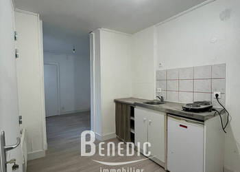 50403927c - Attribut alt par défaut.