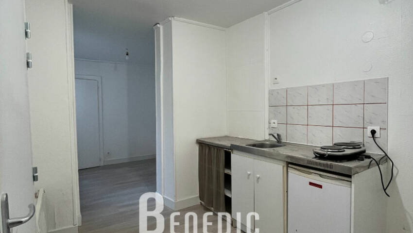 50403927c - Attribut alt par défaut.