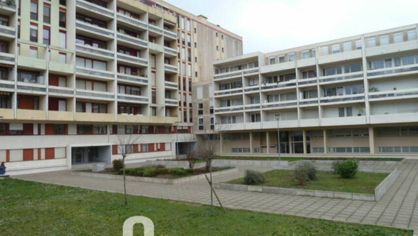 50870574a - Attribut alt par défaut.
