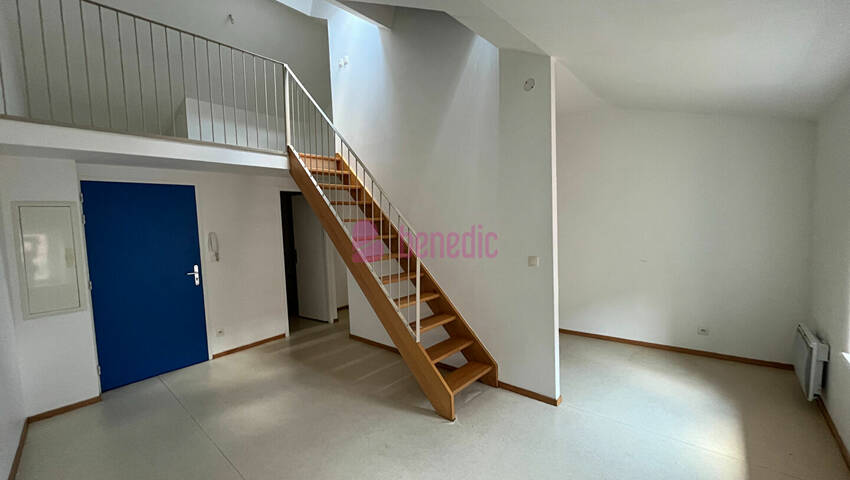 46491883a - Attribut alt par défaut.