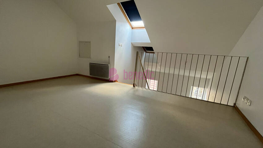 46491883c - Attribut alt par défaut.