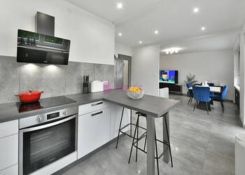 51007446c - Attribut alt par défaut.