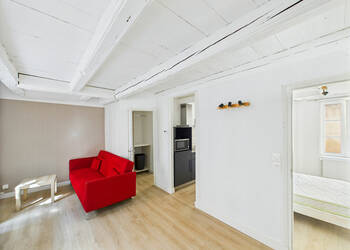 4254430c - Attribut alt par défaut.