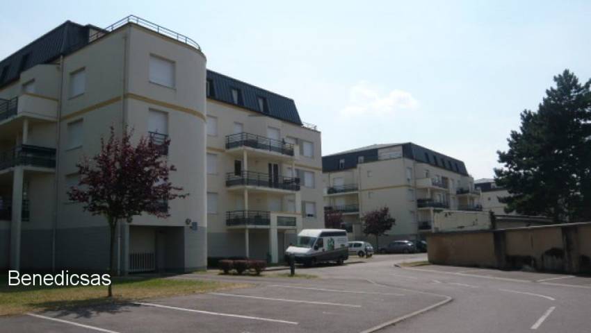 4254194k - Attribut alt par défaut.