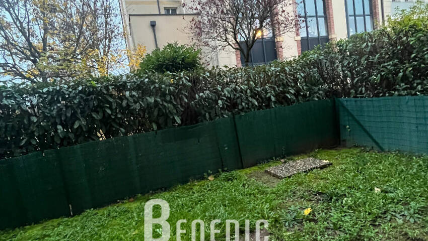 4858793d - Attribut alt par défaut.