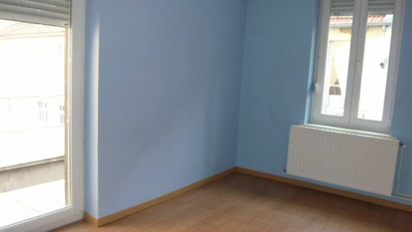 4255896b - Attribut alt par défaut.