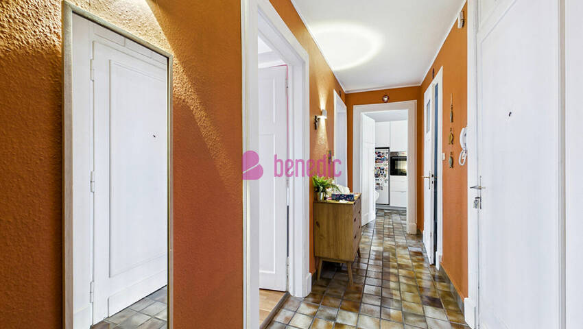 51331551m - Attribut alt par défaut.