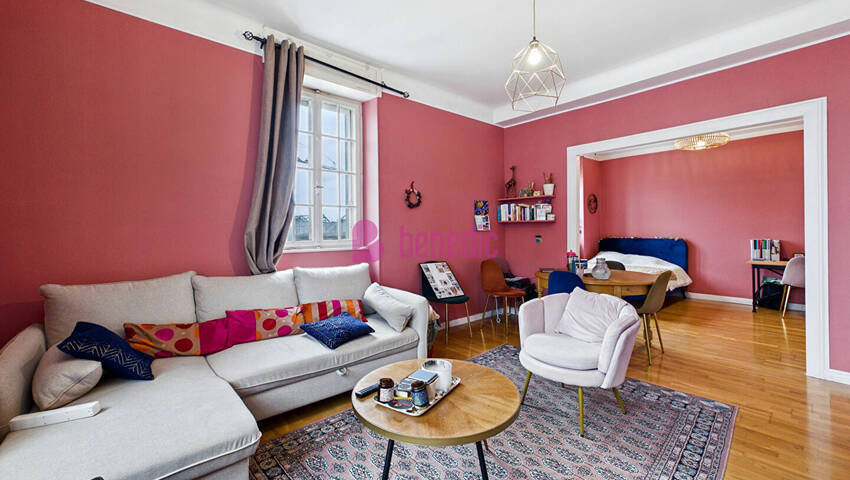 51331551f - Attribut alt par défaut.