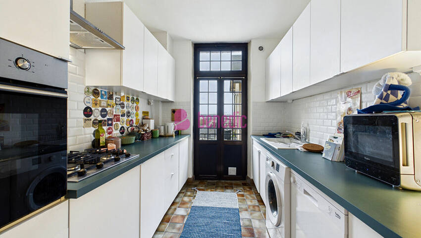 51331551l - Attribut alt par défaut.