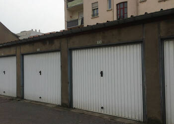 17669361a - Attribut alt par défaut.