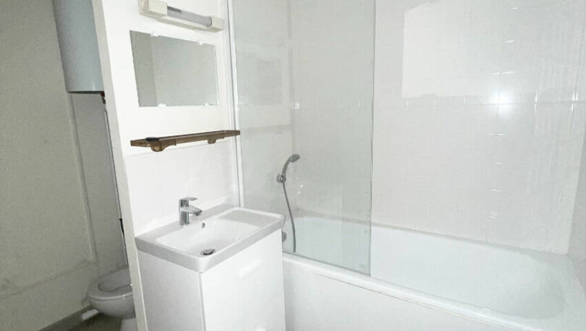 29192391d - Attribut alt par défaut.