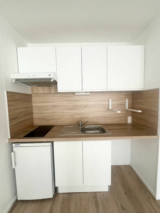 29192391b - Attribut alt par défaut.