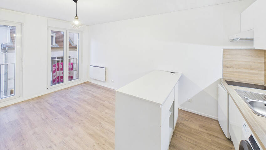 29192391c - Attribut alt par défaut.