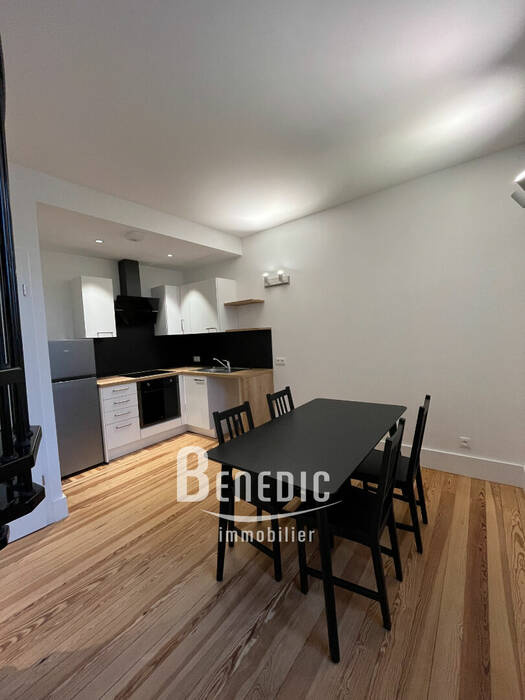 51512563c - Attribut alt par défaut.