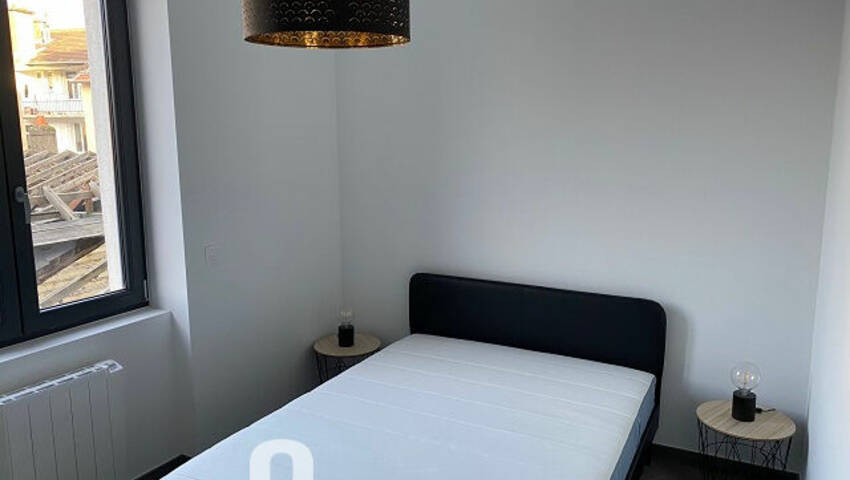 51661218c - Attribut alt par défaut.