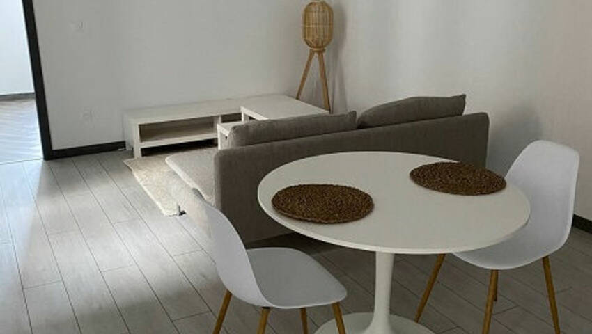 51661218d - Attribut alt par défaut.