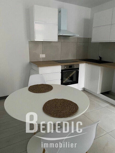 51661218g - Attribut alt par défaut.