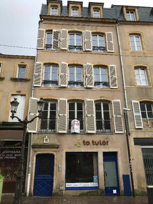 10433798l - Attribut alt par défaut.