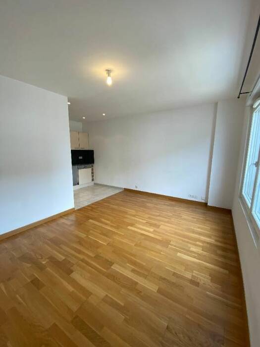 4247697c - Attribut alt par défaut.