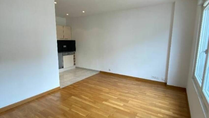 4247697c - Attribut alt par défaut.