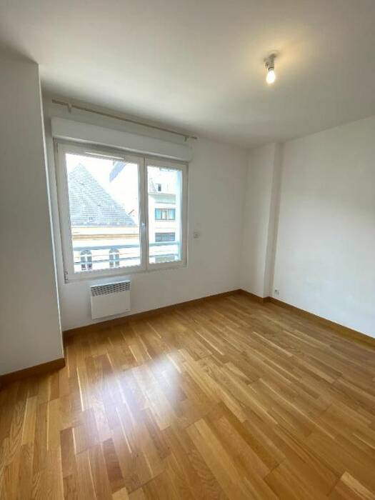 4247697d - Attribut alt par défaut.