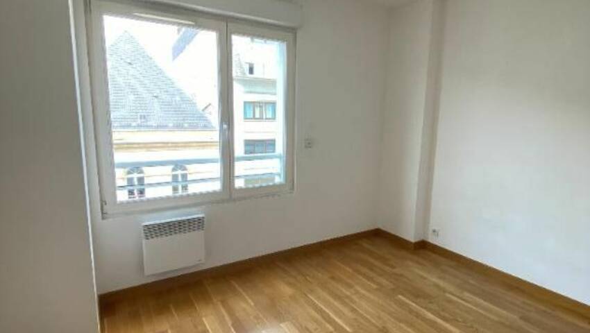 4247697d - Attribut alt par défaut.