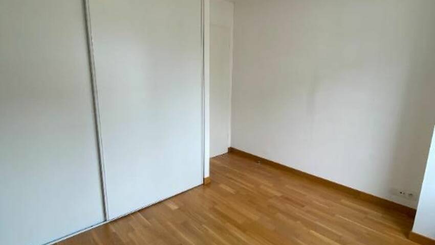 4247697e - Attribut alt par défaut.