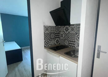 51547108a - Attribut alt par défaut.