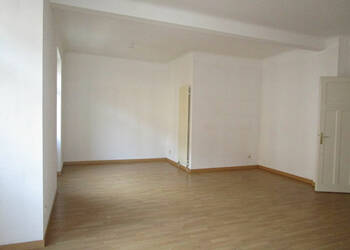 4254844b - Attribut alt par défaut.