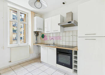 4254844a - Attribut alt par défaut.