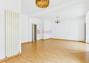 4254844c - Attribut alt par défaut.