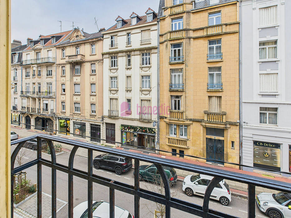 4254844d - Attribut alt par défaut.