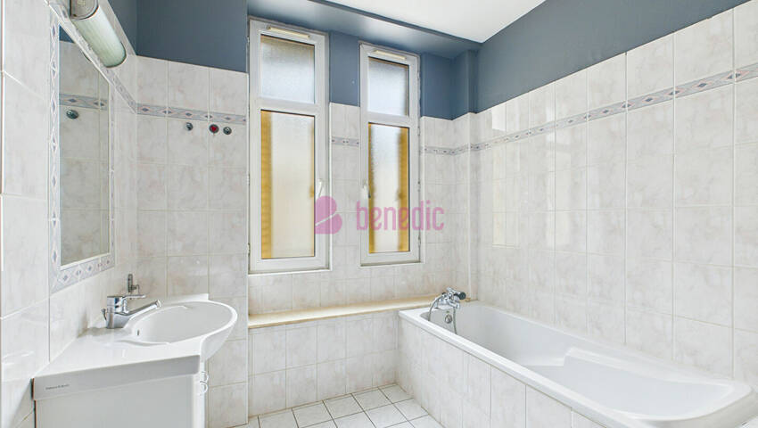 4254844k - Attribut alt par défaut.