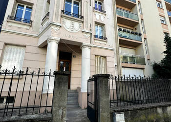 49339855a - Attribut alt par défaut.