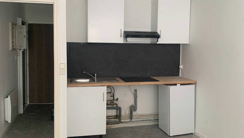 4255978a - Attribut alt par défaut.