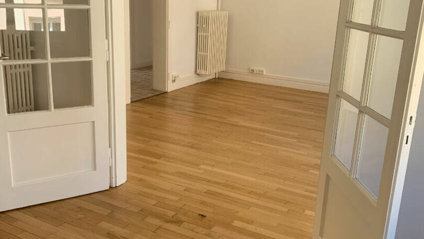 52778315a - Attribut alt par défaut.