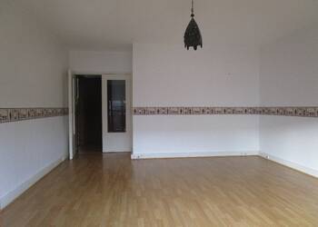 4254255a - Attribut alt par défaut.