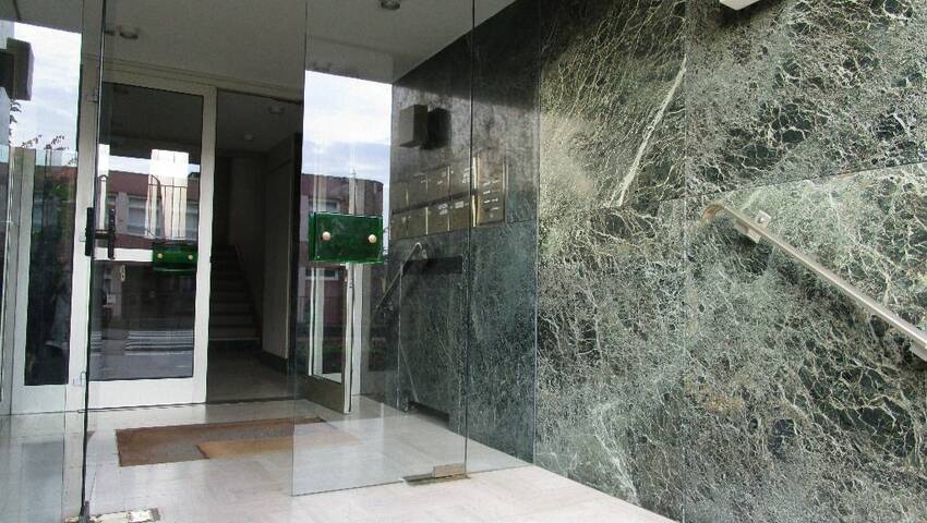 4254255g - Attribut alt par défaut.