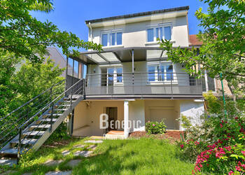 52603625a - Attribut alt par défaut.