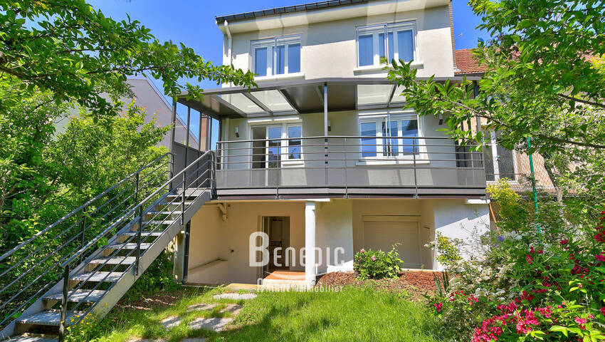 52603625a - Attribut alt par défaut.