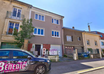 52603625b - Attribut alt par défaut.