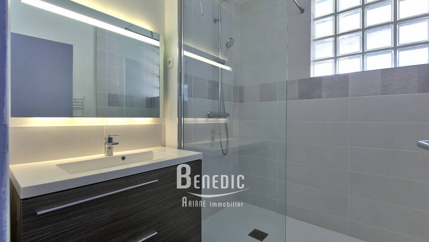 52603625o - Attribut alt par défaut.