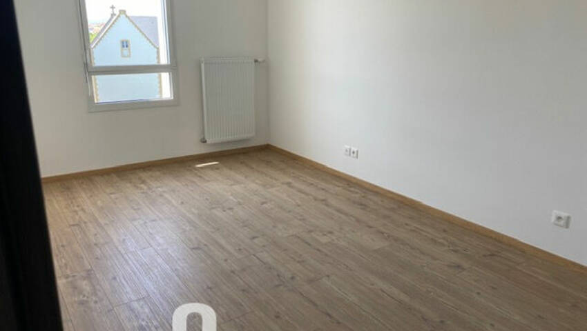 53048562f - Attribut alt par défaut.