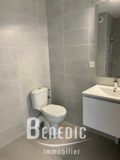 53048562h - Attribut alt par défaut.