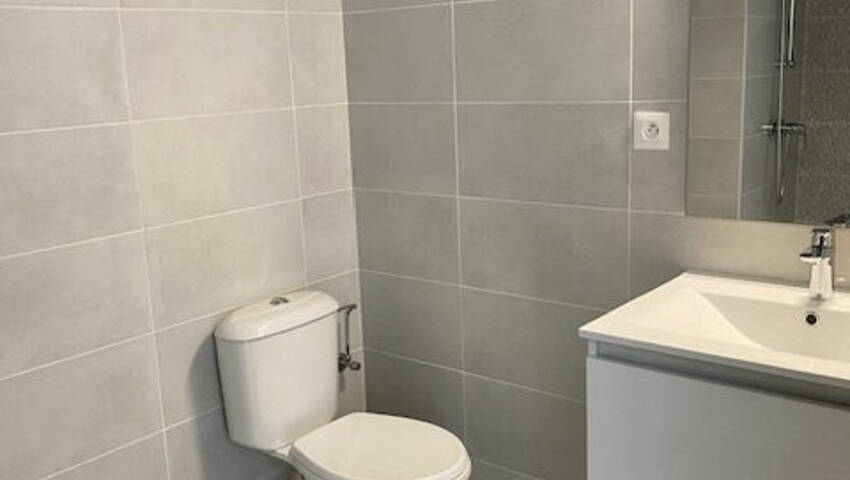 53048562h - Attribut alt par défaut.