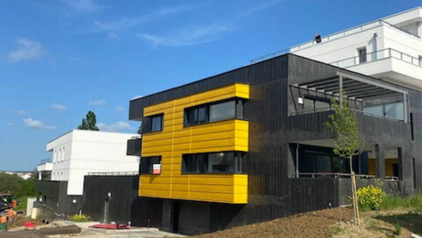 53048562m - Attribut alt par défaut.