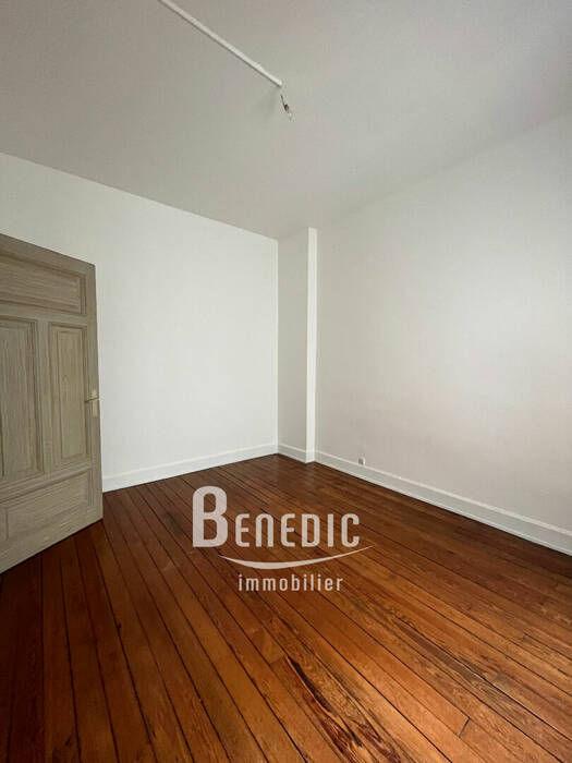 4255051c - Attribut alt par défaut.