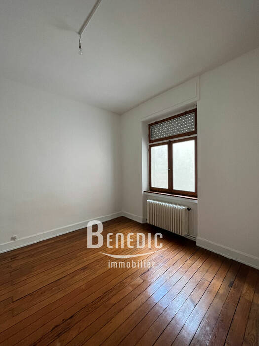 4255051d - Attribut alt par défaut.