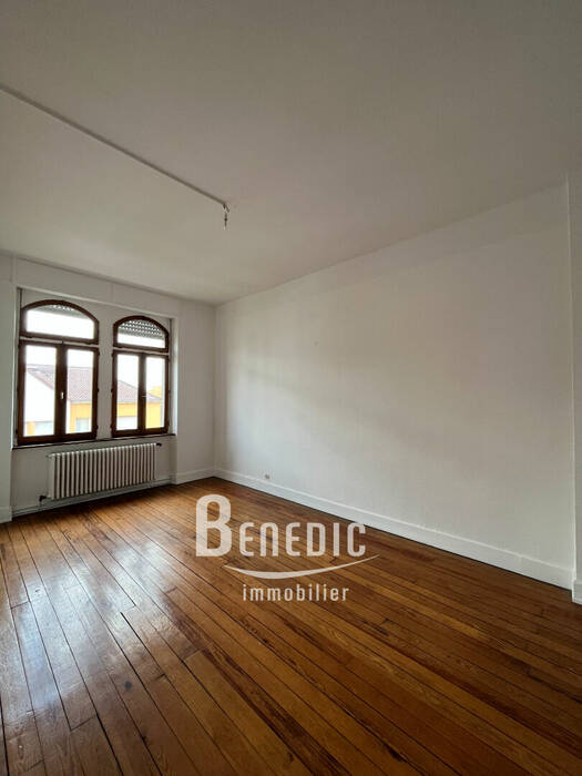 4255051e - Attribut alt par défaut.