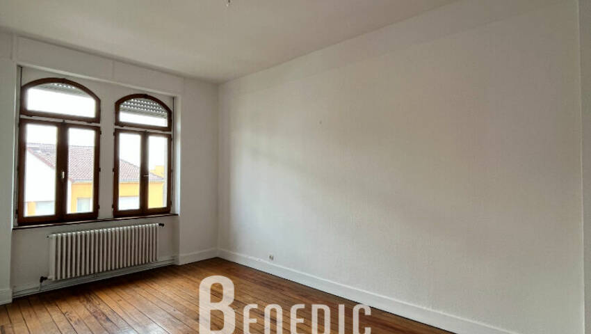 4255051e - Attribut alt par défaut.